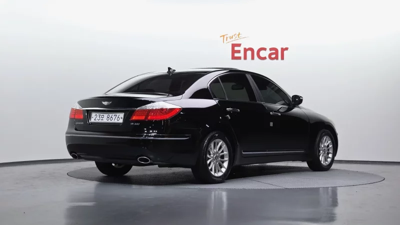 Hyundai Genesis