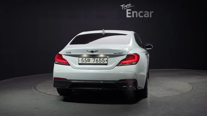 Genesis G70