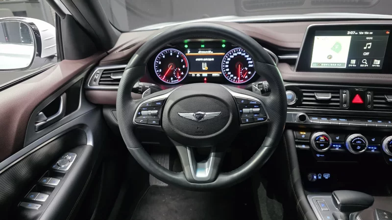 Genesis G70