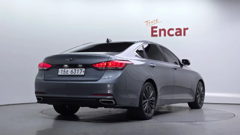 Hyundai Genesis