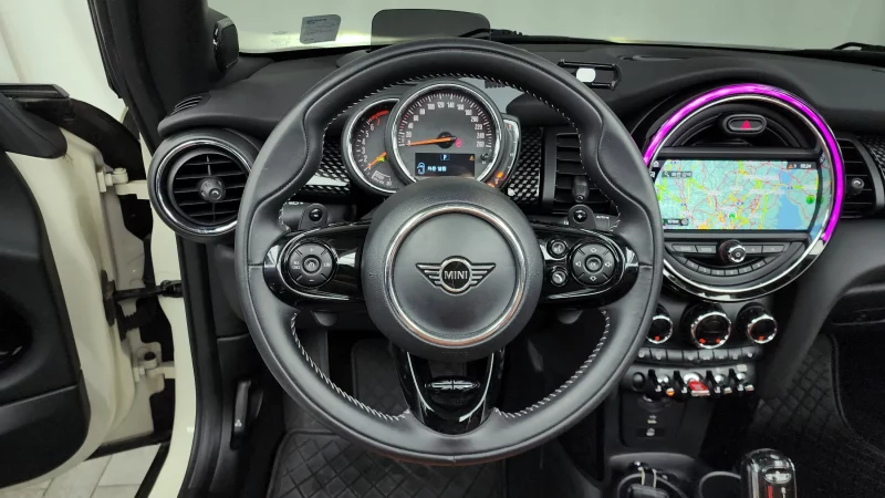 MINI Cooper Convertible