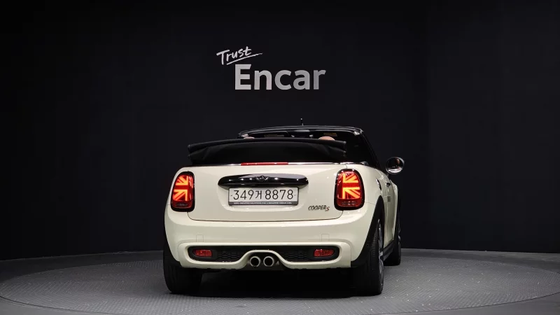 MINI Cooper Convertible