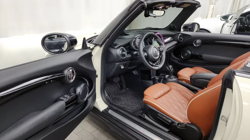 MINI Cooper Convertible