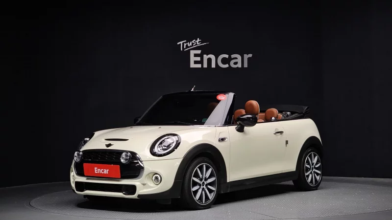 MINI Cooper Convertible