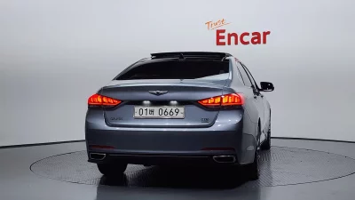 Hyundai Genesis