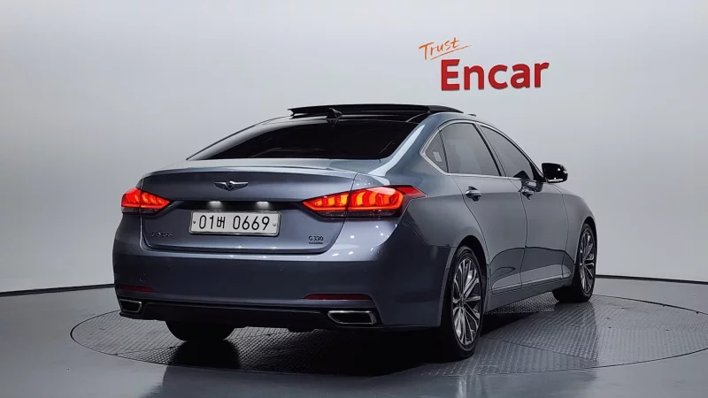Hyundai Genesis