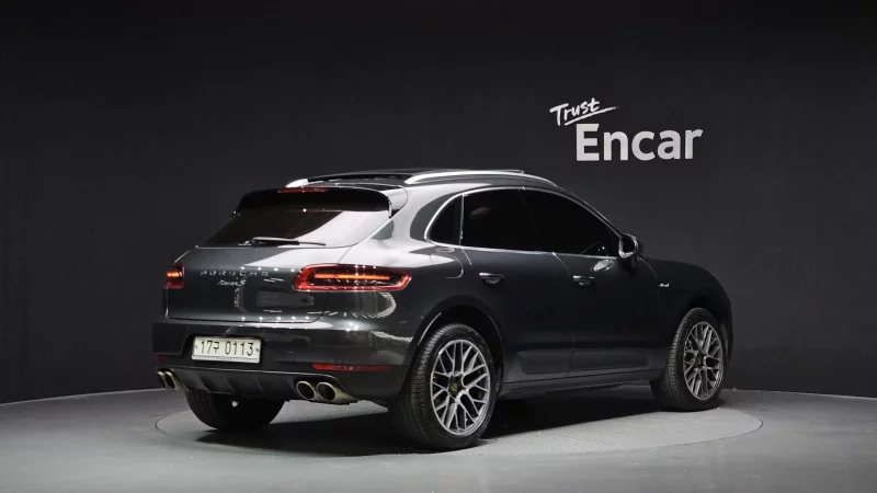 Porsche MACAN