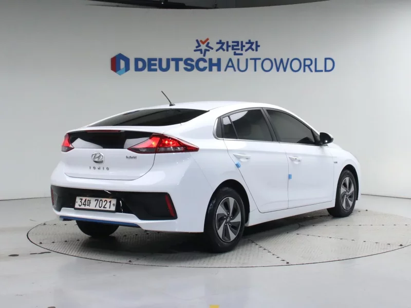 Hyundai Ioniq