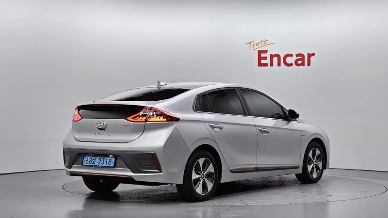Hyundai Ioniq