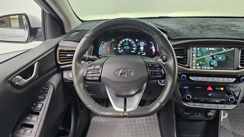 Hyundai Ioniq