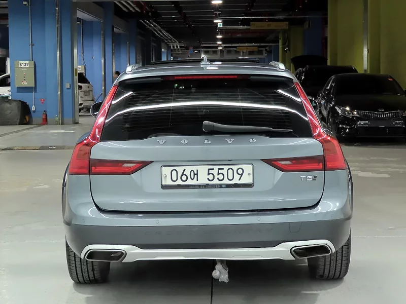 Volvo V90
