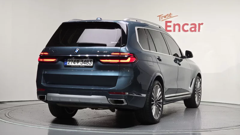 BMW X7
