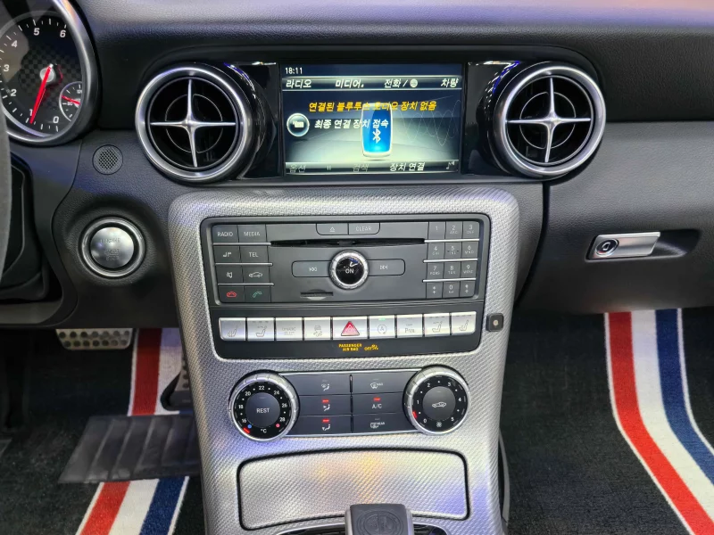 Mercedes-Benz SLC-Class