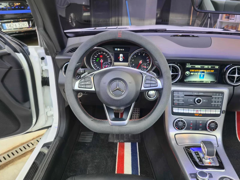 Mercedes-Benz SLC-Class