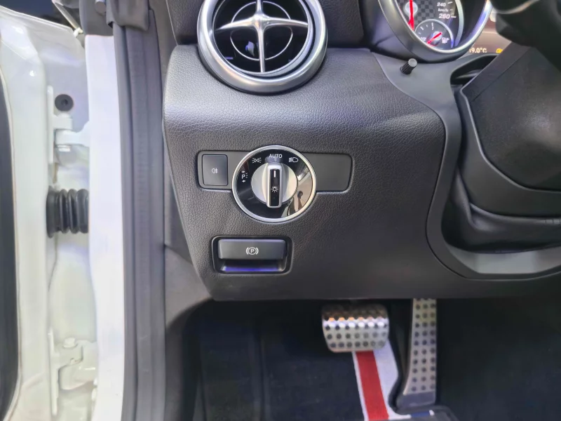 Mercedes-Benz SLC-Class