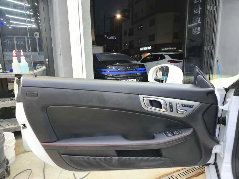 Mercedes-Benz SLC-Class