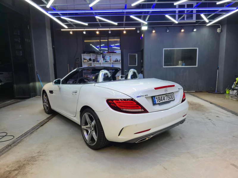 Mercedes-Benz SLC-Class