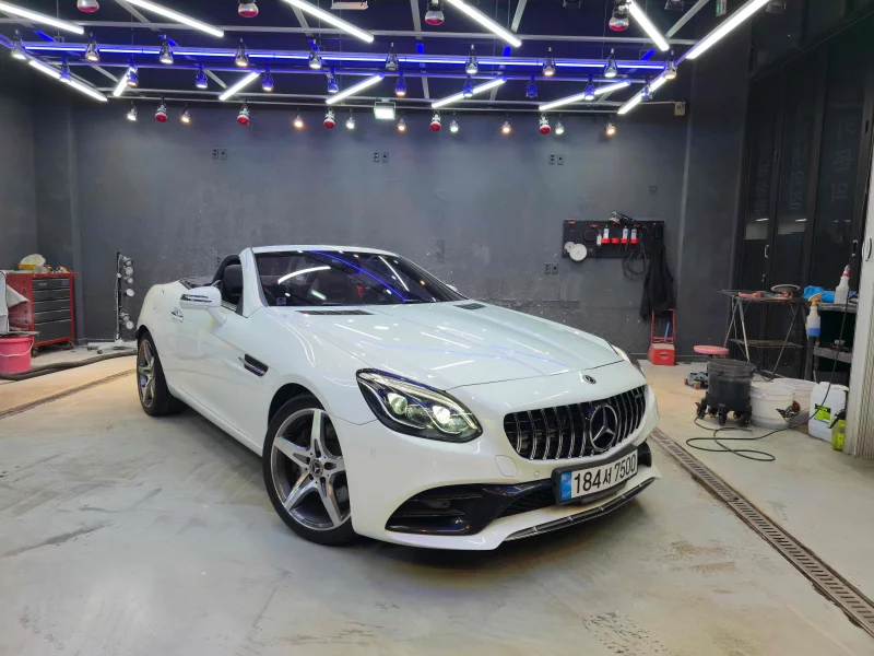 Mercedes-Benz SLC-Class