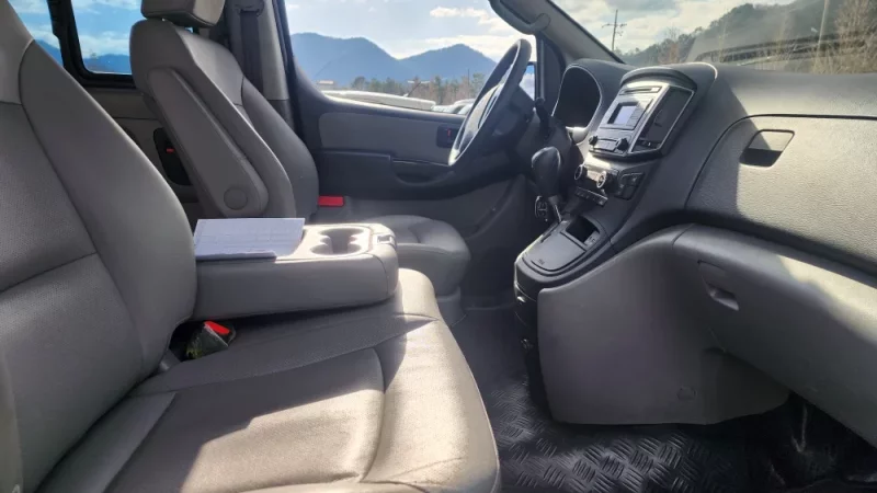 Hyundai Starex