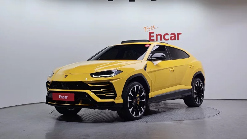 Lamborghini URUS
