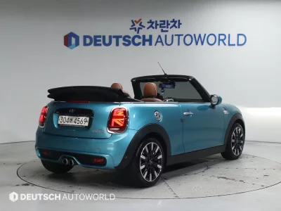 MINI Cooper Convertible