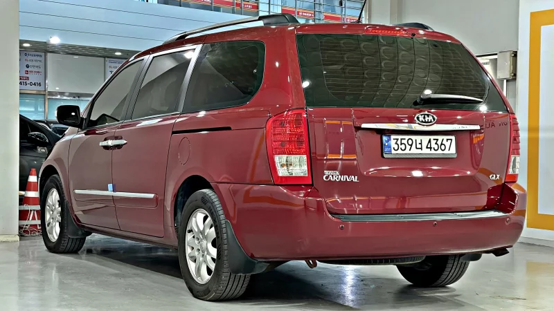 Kia Carnival