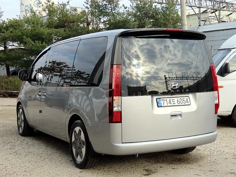 Hyundai Staria