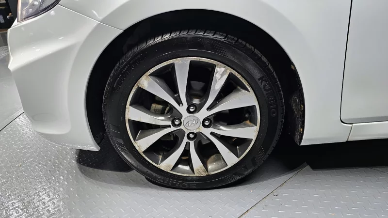 Hyundai Accent