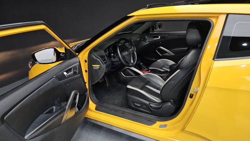 Hyundai Veloster