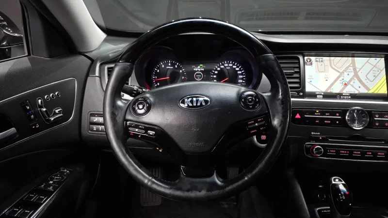 Kia K9