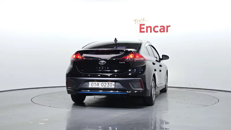 Hyundai Ioniq