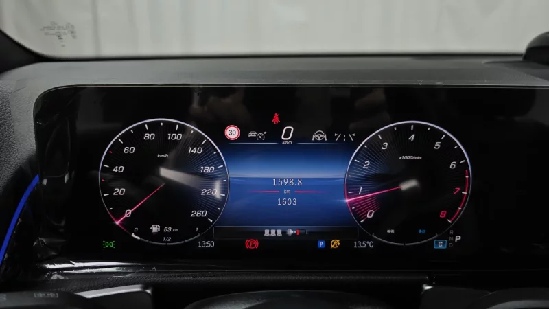 Mercedes-Benz GLB-Class