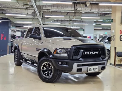 Dodge Ram Pick Up