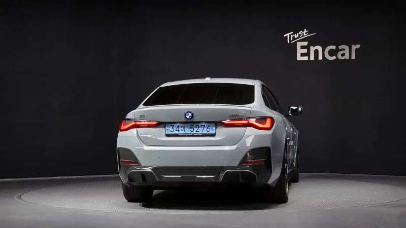 BMW i4