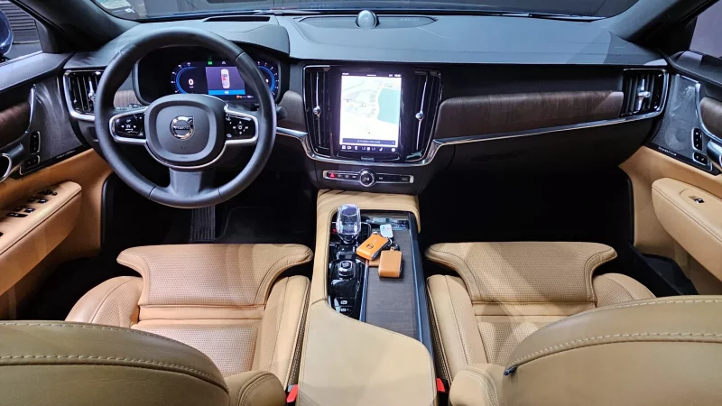 Volvo S90