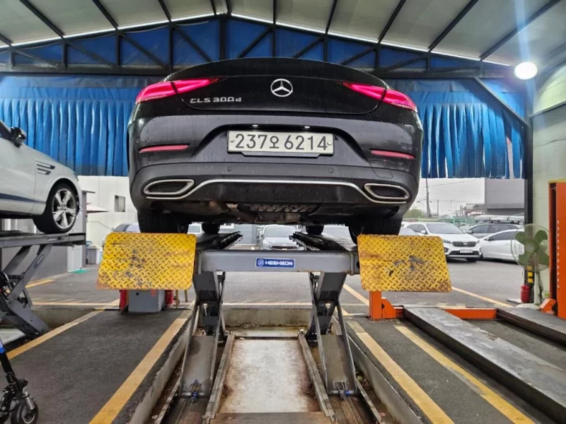 Mercedes-Benz CLS-Class