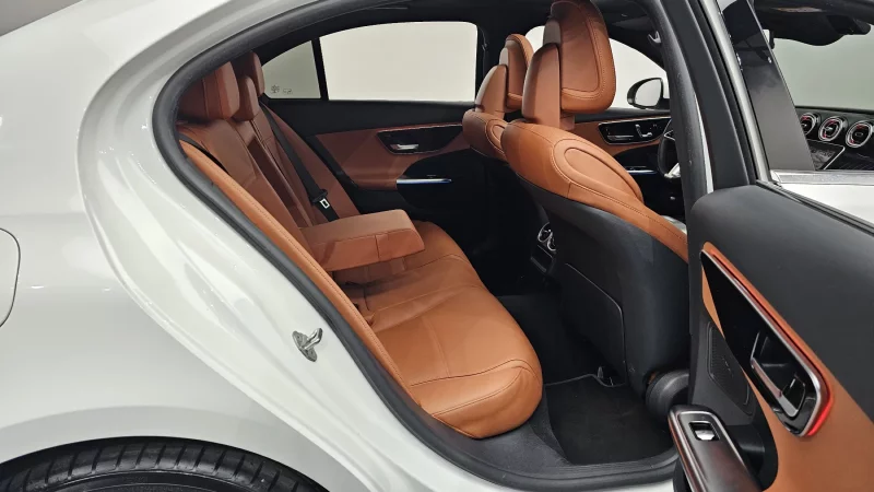 Mercedes-Benz C-Class