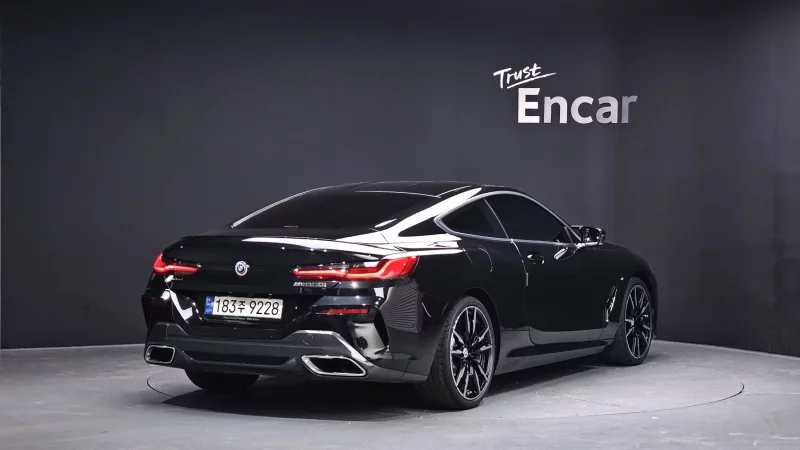 BMW 8-Series