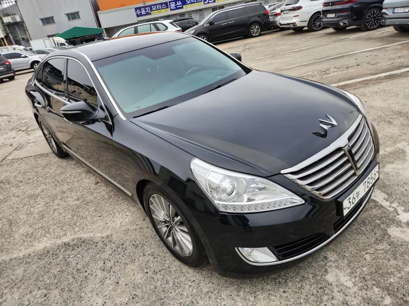 Hyundai Equus