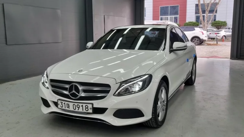 Mercedes-Benz C-Class