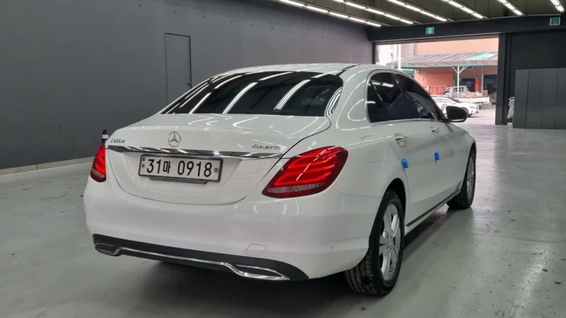 Mercedes-Benz C-Class