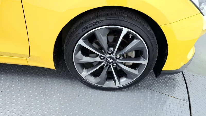 Hyundai Veloster