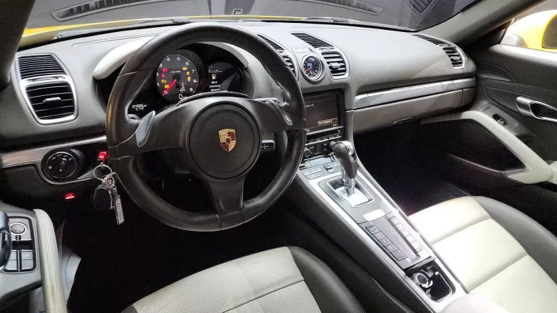 Porsche CAYMAN