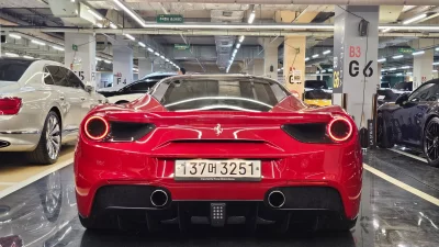 Ferrari 488