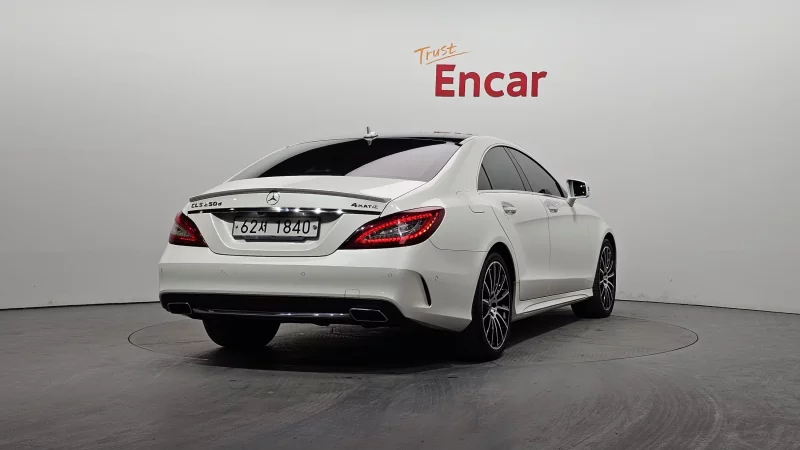 Mercedes-Benz CLS-Class