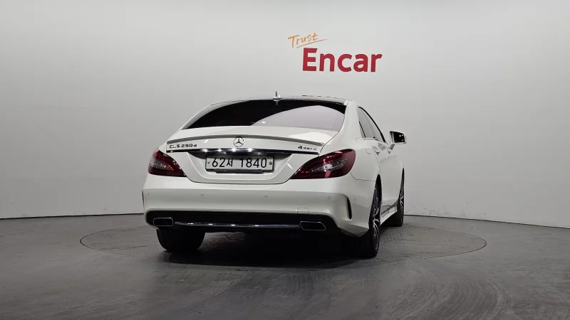 Mercedes-Benz CLS-Class