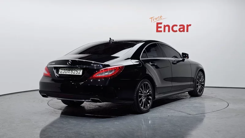 Mercedes-Benz CLS-Class