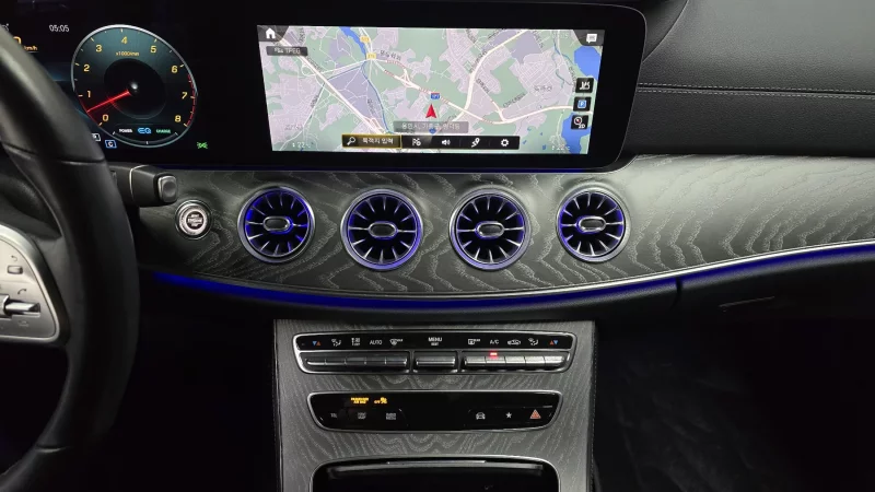 Mercedes-Benz CLS-Class