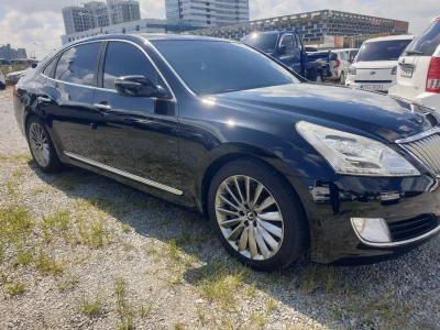 Hyundai Equus
