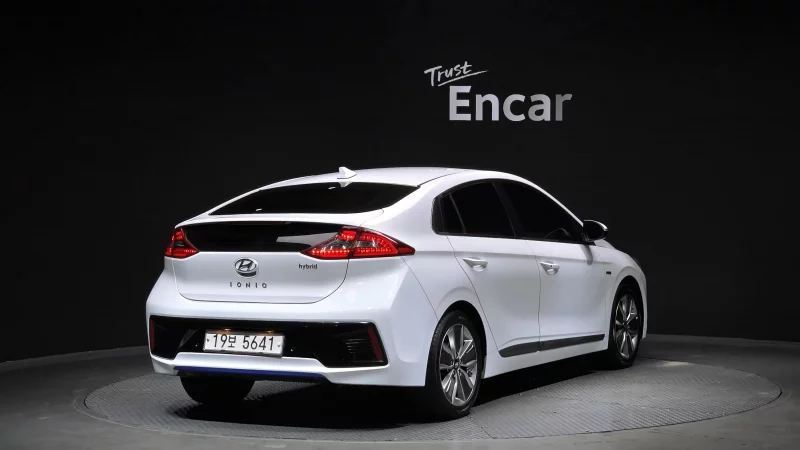Hyundai Ioniq
